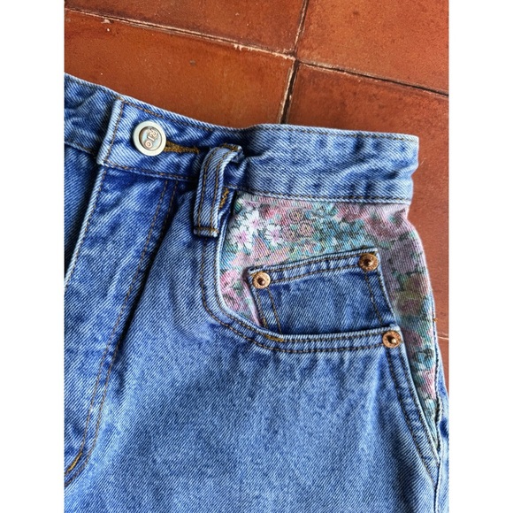 Sz 23 Vtg Rio By Stephen Mardon High Waist Indigo Denim Floral Shorts GUC - Picture 3 of 4